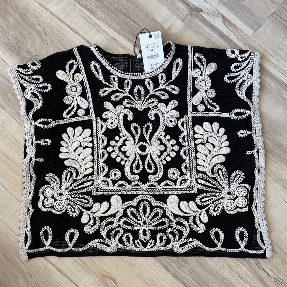 Zara Black and White Embroidered Blouse